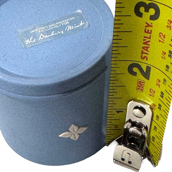 Wedgwood Jasperware Demitasse Cup & Saucer 1970s Coffee Tea English Traditional - Picture 5 of 8